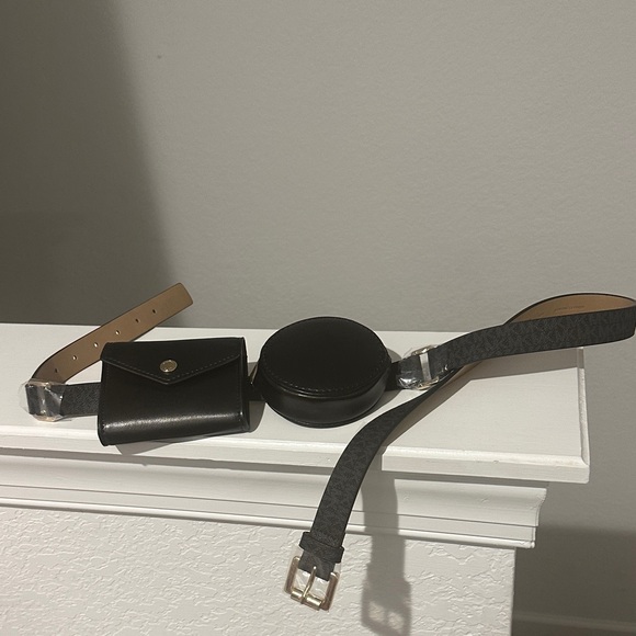 Michael Kors Accessories - Michael Kors Black Pouch Belt Set